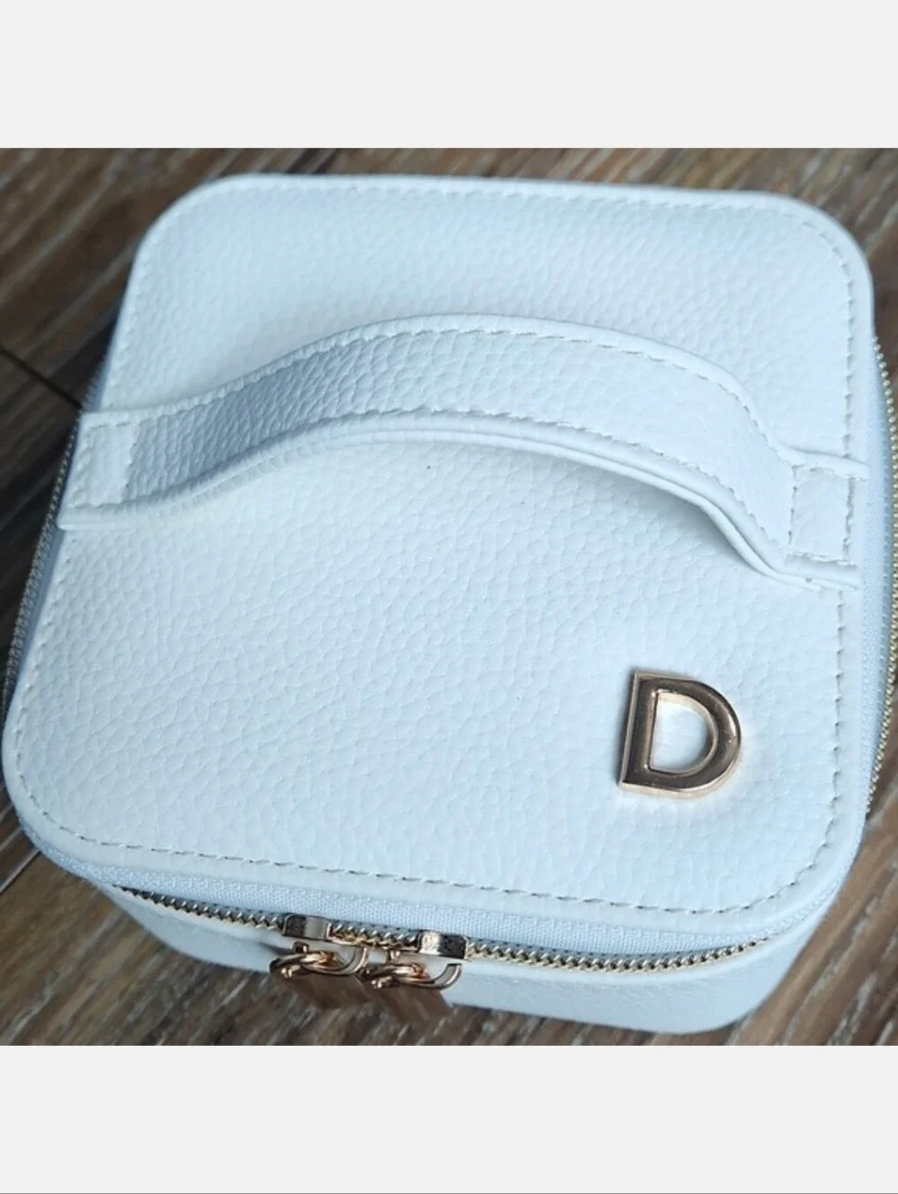 NWOT Kirkland's Home Jewelry Travel Box Square White Gold D Monogrammed
